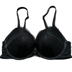 Victoria’s Secret Very sexy Strappy back Push up Padded Satiny bra black 32C